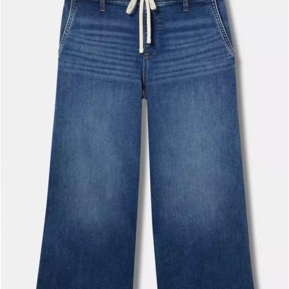 TORRID SZ 1 Weekend Mid-Rise Ankle Wide Leg Jean - Picture 5 of 8